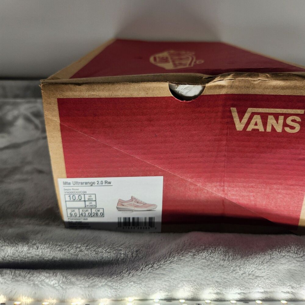 VANS Women's Size 10 Pink MTE UltraRange 2.0 Sneaker Shoes New With Box